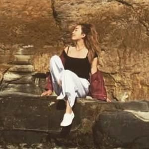 Meet your Posher, Jasmine